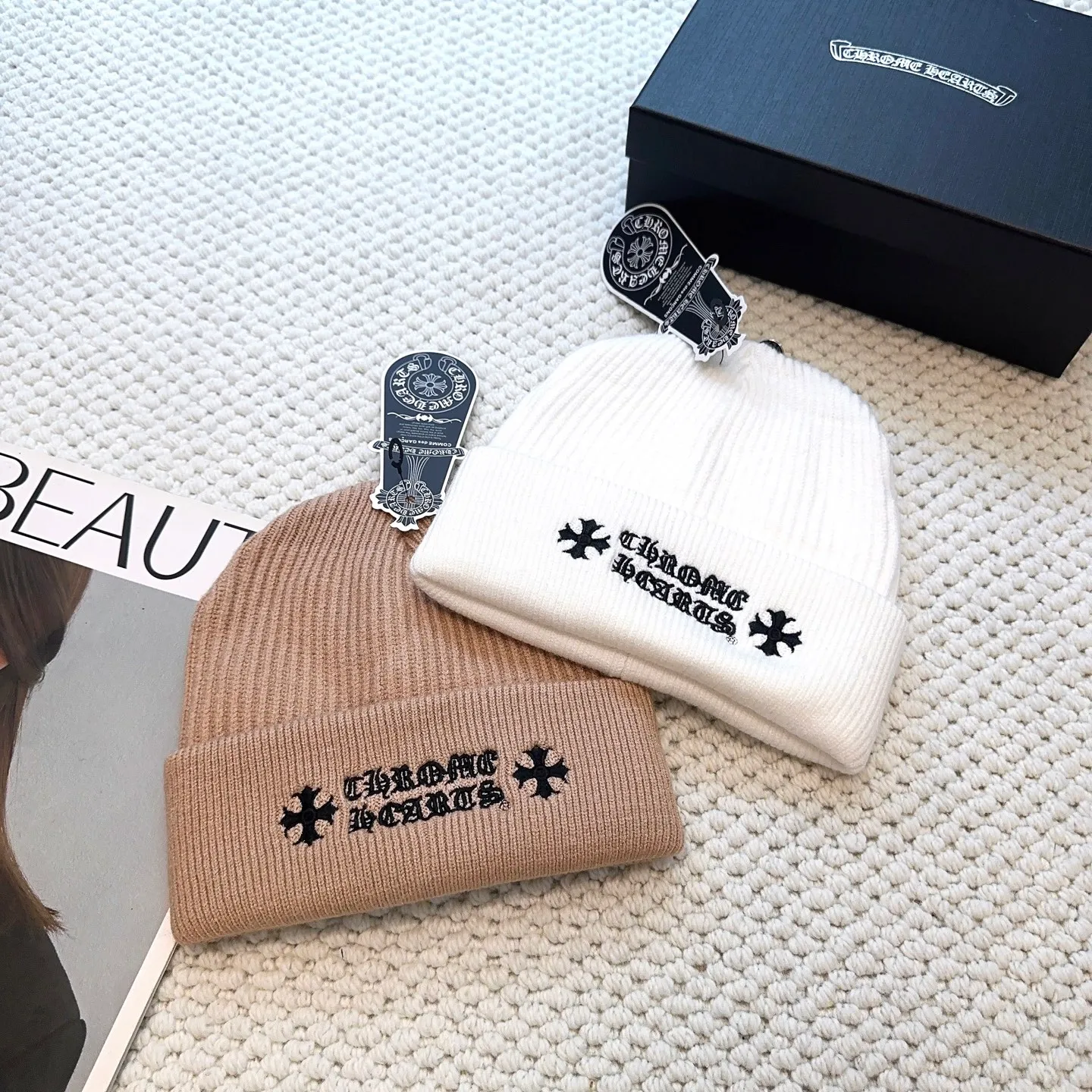 P50 🤍Chrome hearts new autumn and winter cross embroidered letter knitted hat🧶 One of the must-have hats in autumn and winter~ It really looks good on whoever wears it~, it is also a perfect match in black and white and gray in autumn~